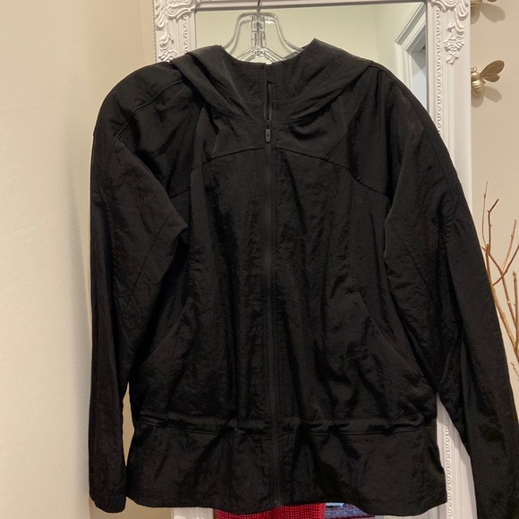 Lululemon hooded jacket water resistant - Picture 1 of 7